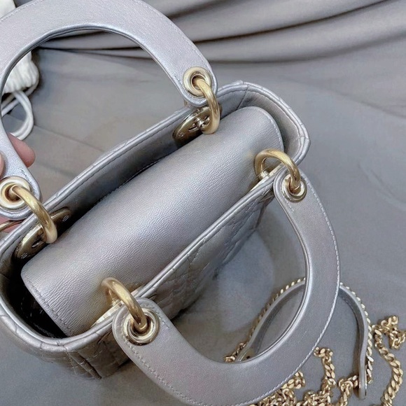 Lady Dior Mini - Opaline Grey Pearlescent - Picture 6 of 11